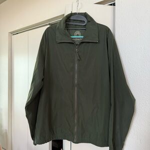weatherproof jacket size medium color green inside/outside pockets, and zipper